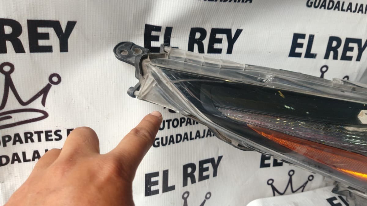Faro Toyota Prius 2016 2017 2018  galería