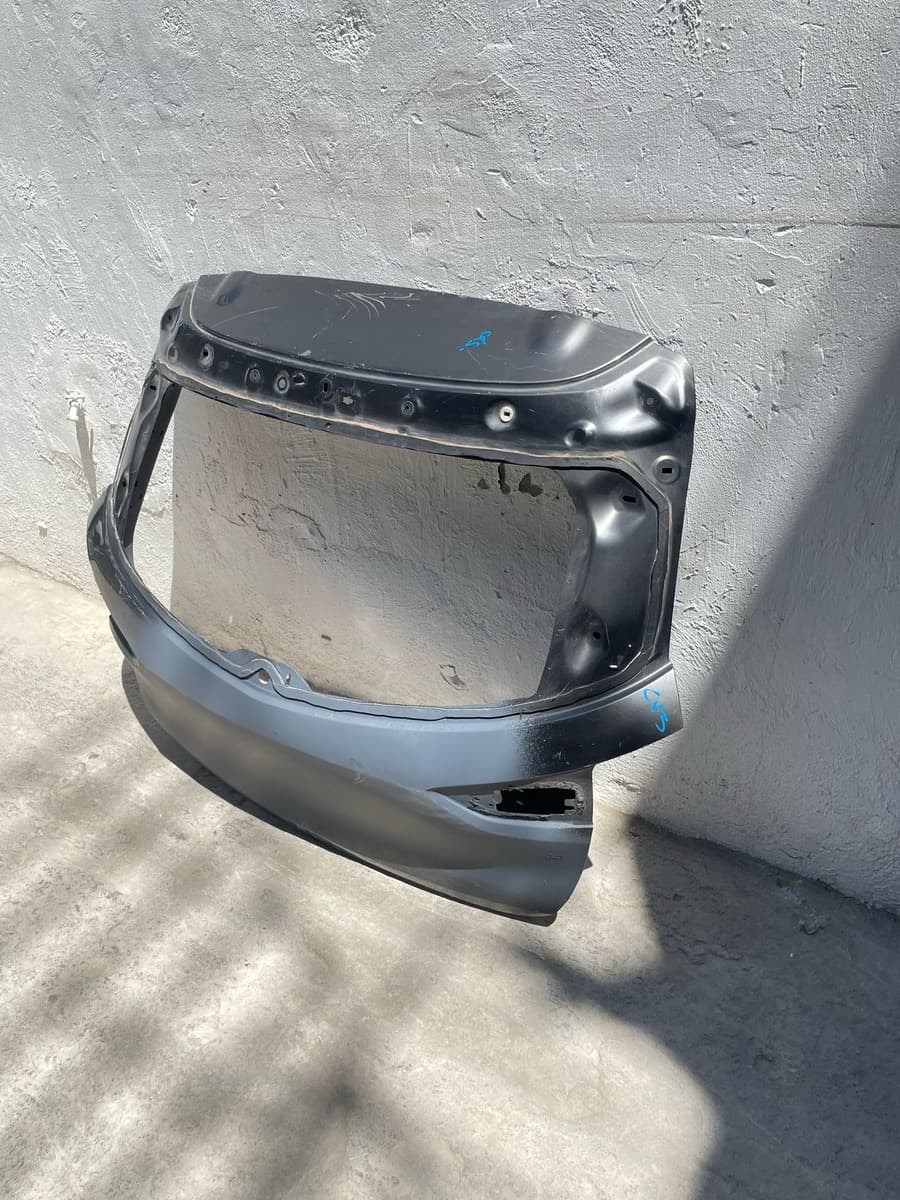 Tapa Cajuela Mazda Cx3 2016 2017 2018 2019 2020 2022 2024 galería