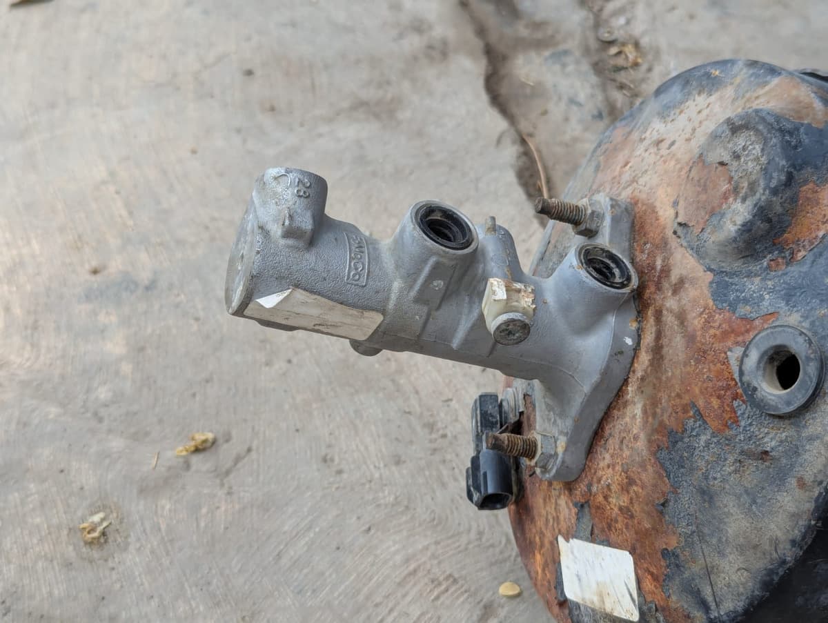 Ford Explorer 2011-2015 Booster Bomba De Freno galería