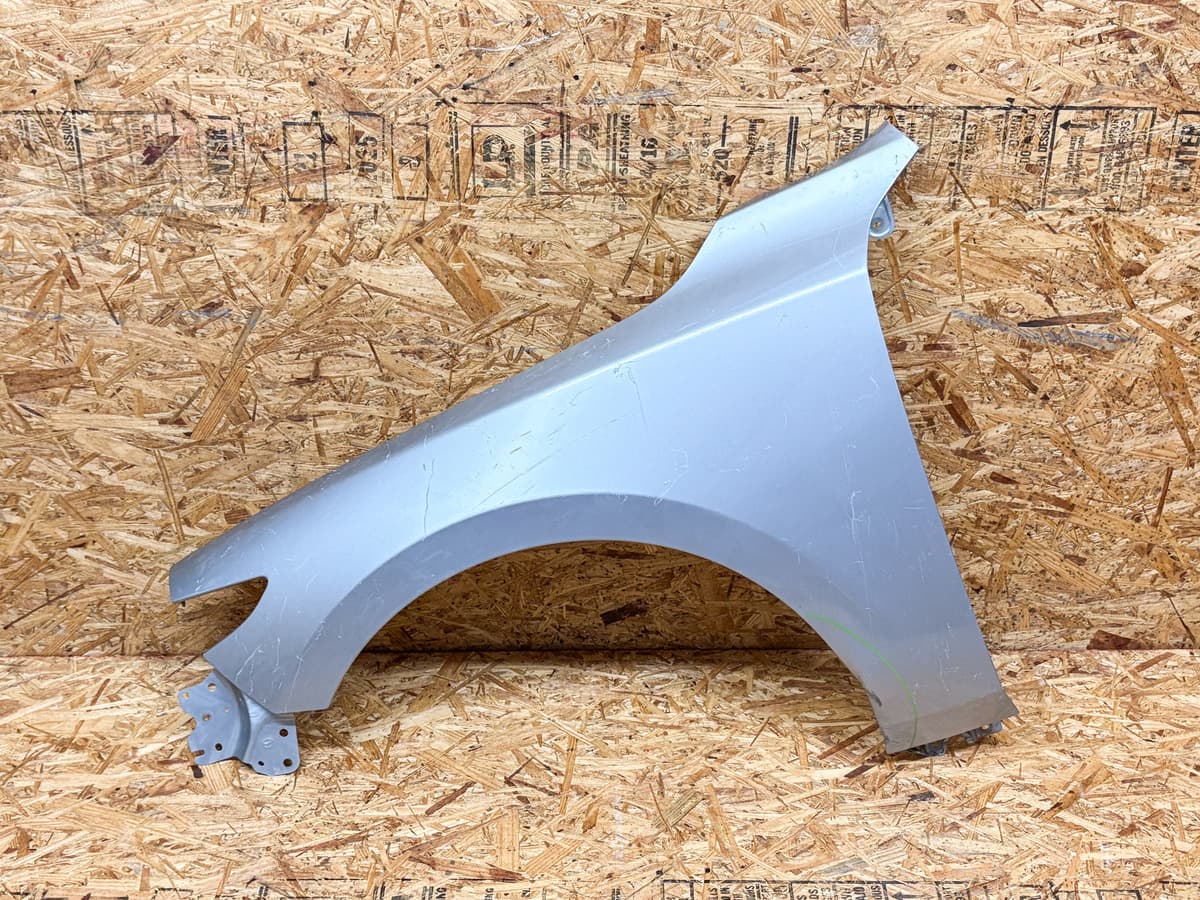 Salpicadera Izquierdo Mazda 3 2019 - 2023 Original galería