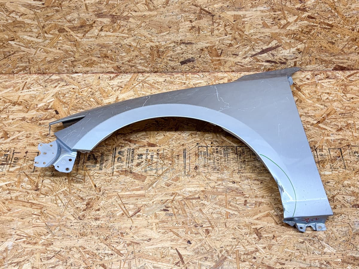 Salpicadera Izquierdo Mazda 3 2019 - 2023 Original galería