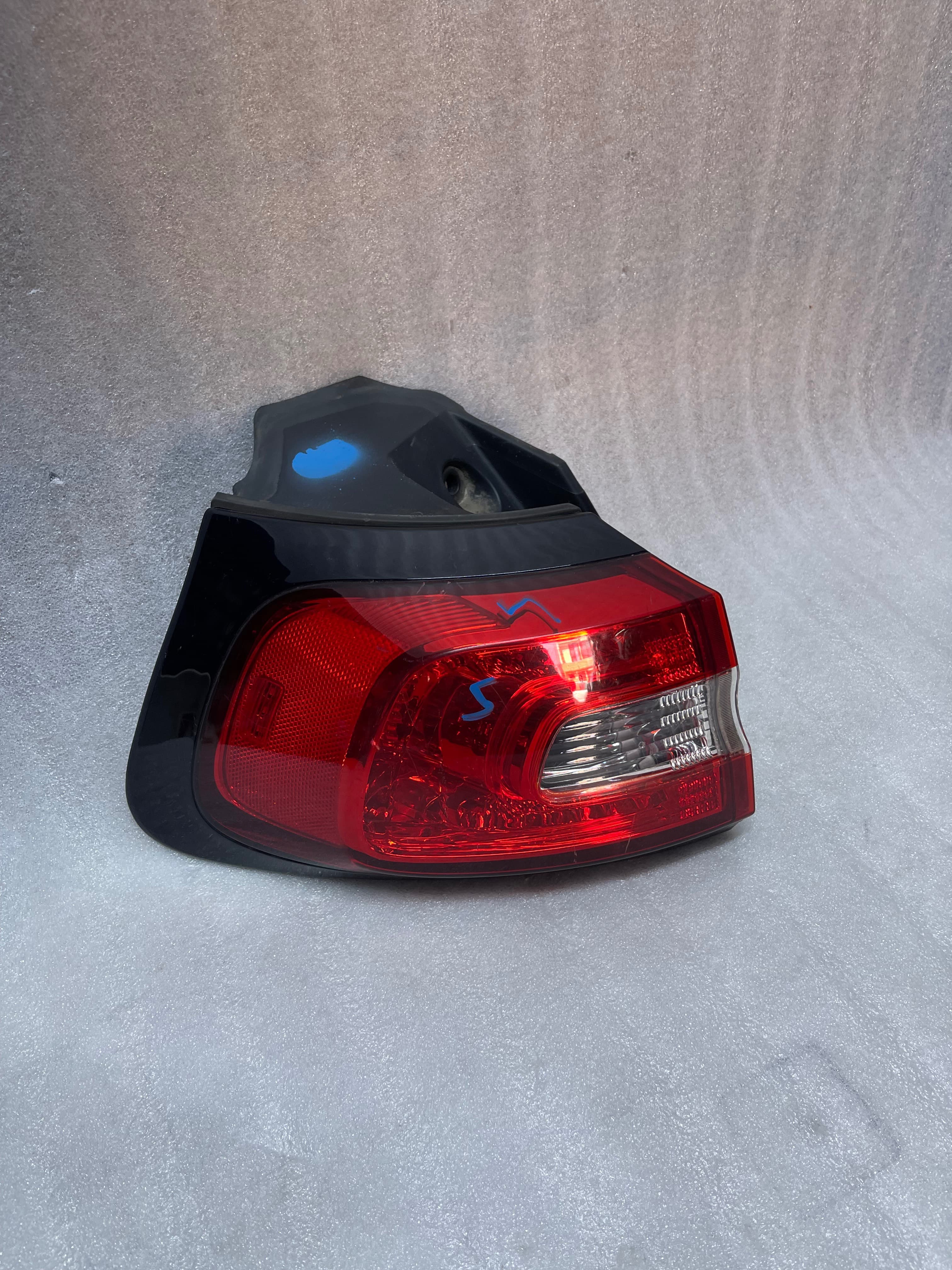 Jeep Latitude 2014 - 2018 Calavera Izquierdo Usado Original