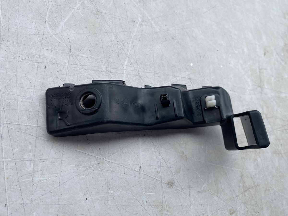 Guia Rh Facia Delant Kia Soul 14 15 16 17 18 19 86554-b2000