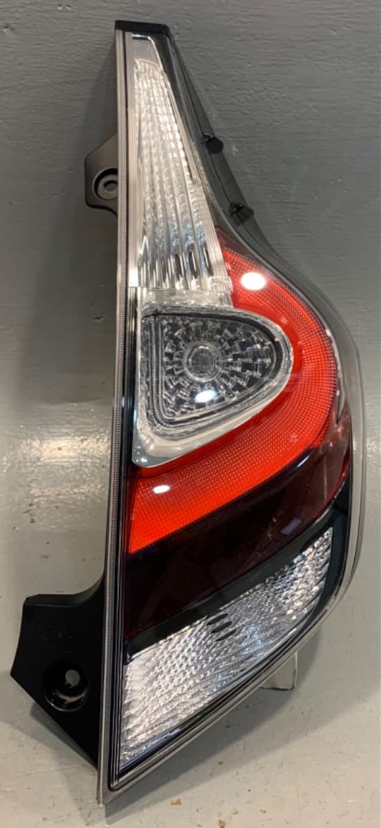 Calavera Derecha Toyota Prius  2018 2019 2020 2021 2022 . galería