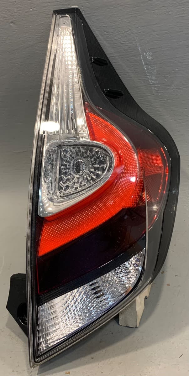 Calavera Derecha Toyota Prius  2018 2019 2020 2021 2022 . galería